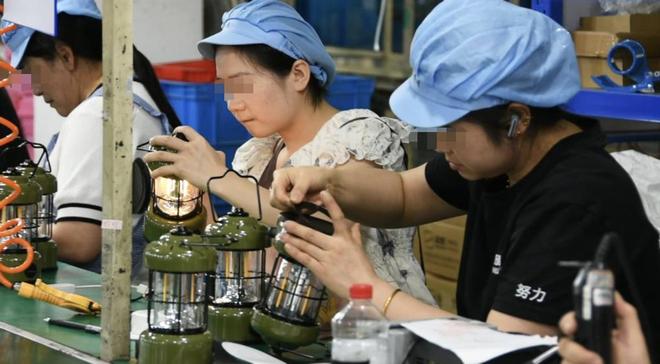 800家小厂包机出海狂揽80亿称霸全球澳门新葡京网站浙江小镇“反杀”义乌！(图14)